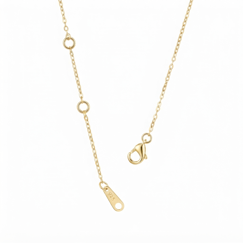 Collar Dorado Chai Corazón Zirconia